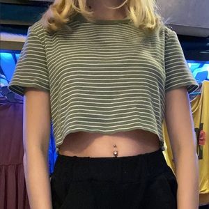 crop top